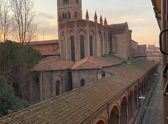 Visione Strada Maggiore 62 Pensión 4*