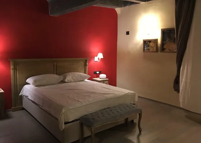 Visione Strada Maggiore 62 4* Bolonia