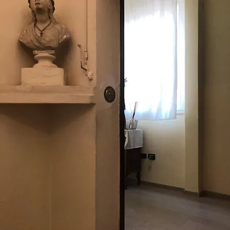 Visione Strada Maggiore 62 Guest house Bologna