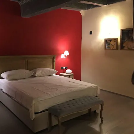 Visione Strada Maggiore 62 4* בולוניה