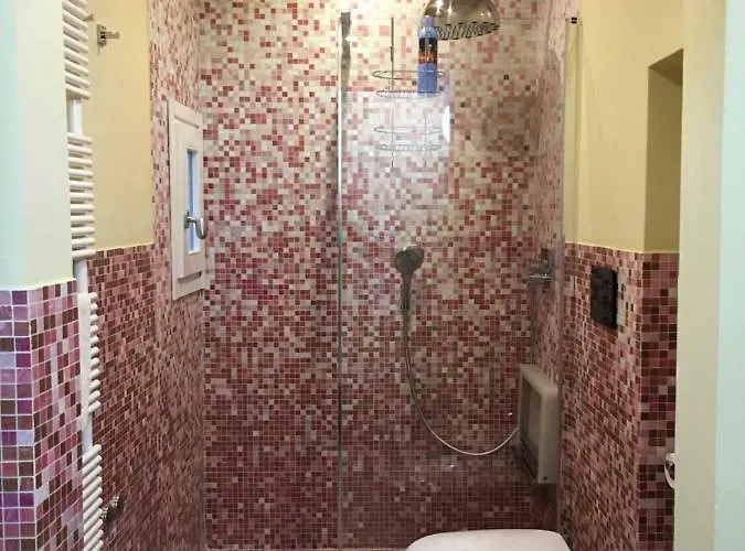 Visione Strada Maggiore 62 4* 博洛尼亚